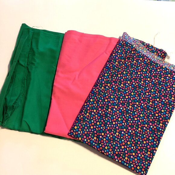 Bundle of 3 Cotton Fabrics Sewing Quilting Material Green Pink - Picture 1 of 3